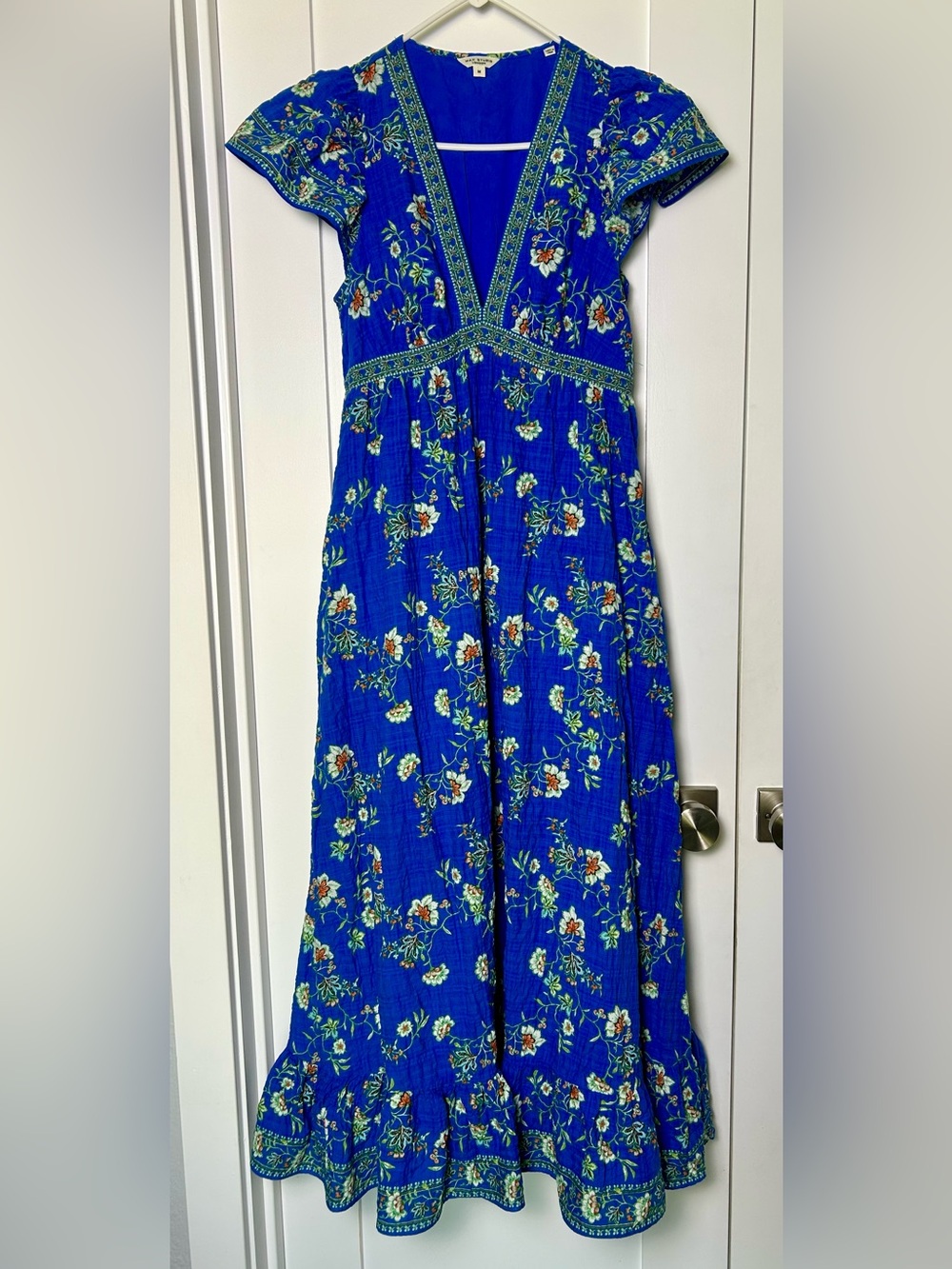 Max Studio London Blue Floral Boho Maxi Dress Medium V Neck Ruffle Hem